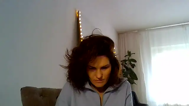 Chat XXX en directo de Ms-Lust1-