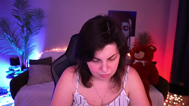 MirandaWong Chat XXX live