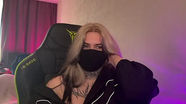 Chat XXX en directo de Xtoni_