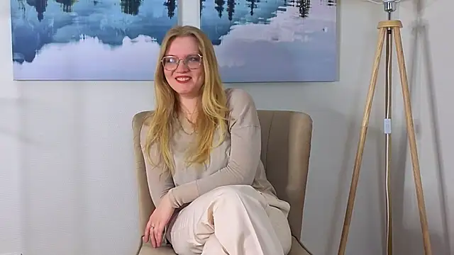 Chat XXX en directo de DelisaFroyd