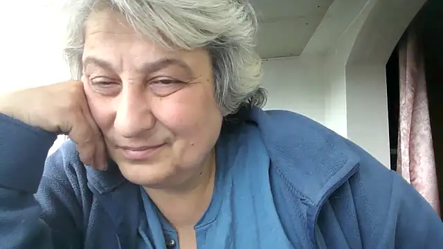 ExquisiteMature Adlı Modelin Canlı XXX Sohbeti