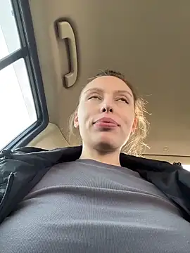 แชท XXX สดของ LeiaMood