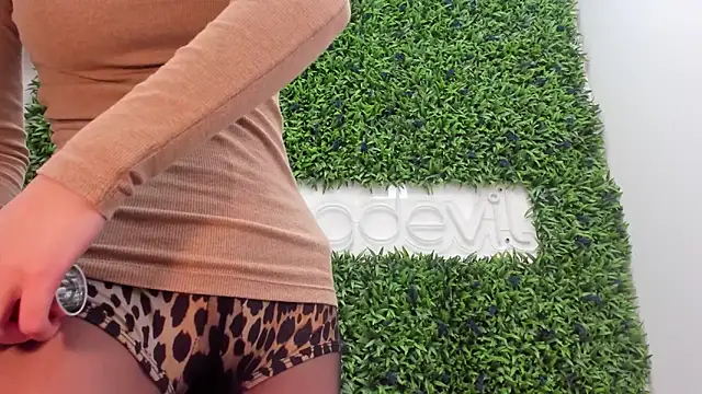 แชท XXX สดของ realhotfallingdevil