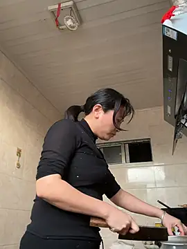 daaqnn Chat XXX in diretta