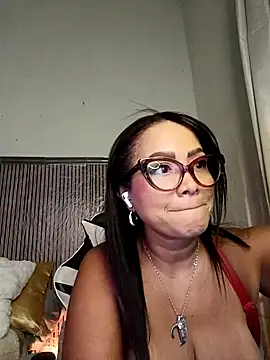 Yameil 现场XXX聊天