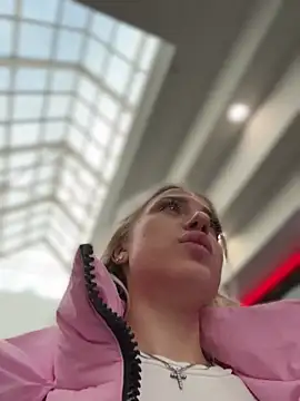 pinkstar_ Adlı Modelin Canlı XXX Sohbeti