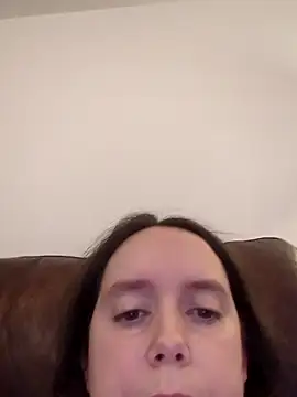 JuicyLucyy69 – webcam-show