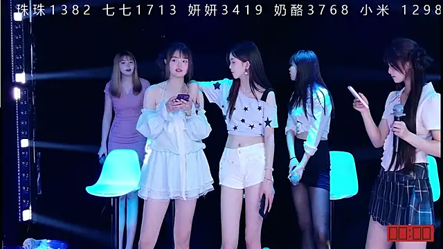 skt-003のライブXXXチャット