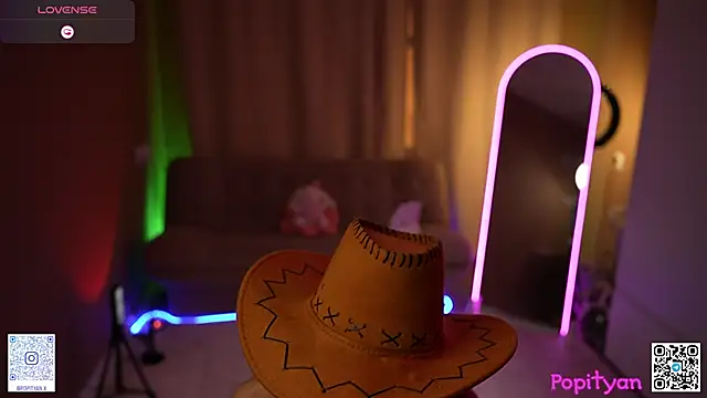 XXX chat uživo modela popityan1