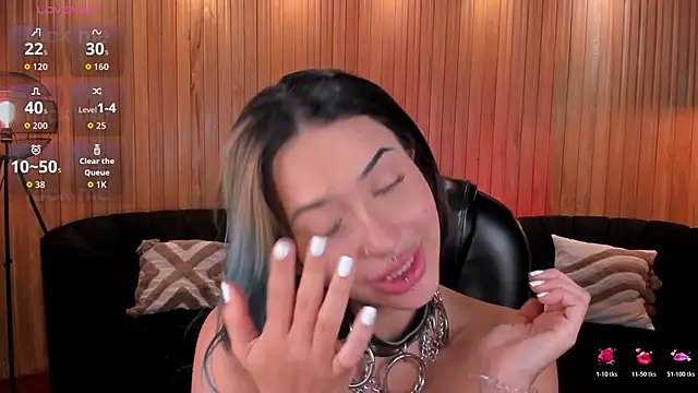 Chat XXX en directo de KayraLanne