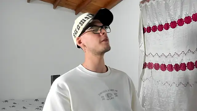 Vlad__night Pertunjukan Webcam