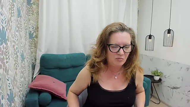 Chatroom XXX en direct de LeaPure