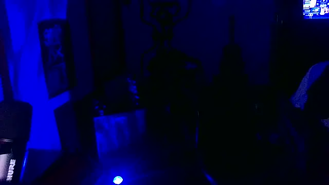 LEVIATHANX666: вебкам-шоу