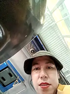 2HotAsain4u 在線直播表演