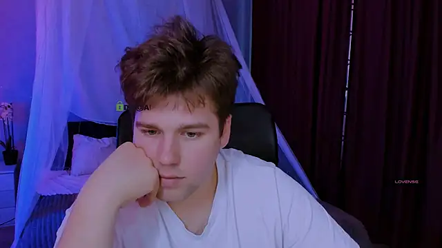 michael_strong1: απευθείας σ υνομιλία ΧΧΧ