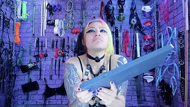 PANDORANEZZ – Live XXX-chat