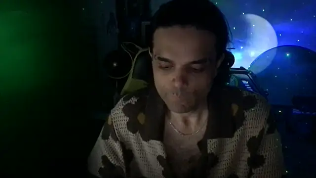 KungFuPanda001: διαδικτυακό σόου στην κάμερα