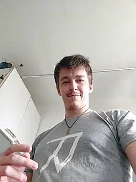 Chat +18 de Toyjungee ao vivo