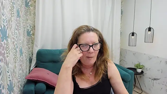 LeaPure: онлайн-секс-чат