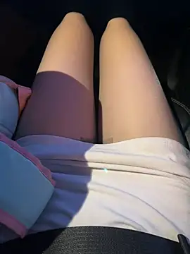 littleqiu Chat XXX in diretta