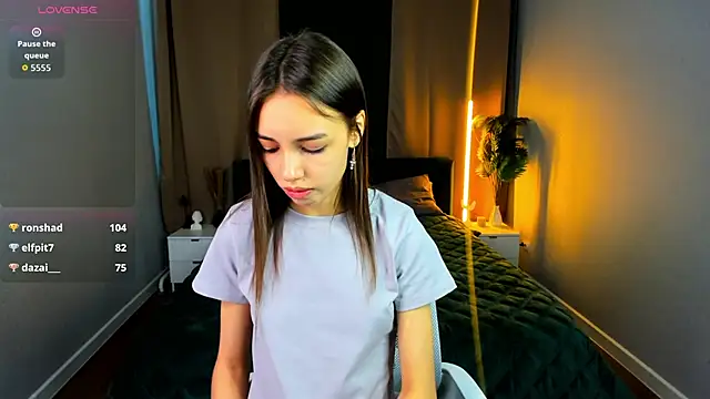 Tiffany-Grace: απευθείας συνομιλία ΧΧΧ