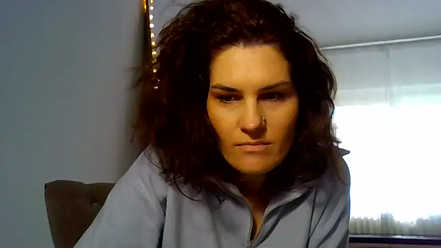 Ms-Lust1- Chat XXX in diretta