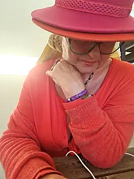 Chat +18 de Hot-Muci ao vivo