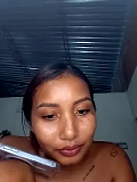 Genesis_18_'s Live XXX Chat