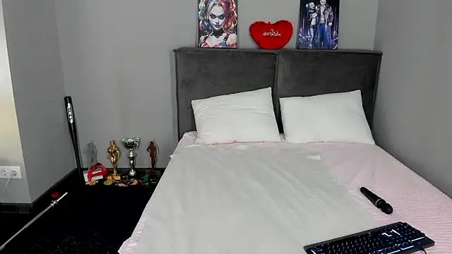 MuscleXXXBarbie 现场XXX聊天