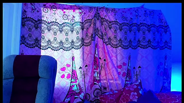 Webkamerová show Aless_bigg