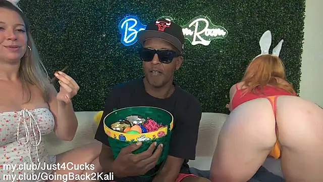 Вебкам-шоу boomboomr00m