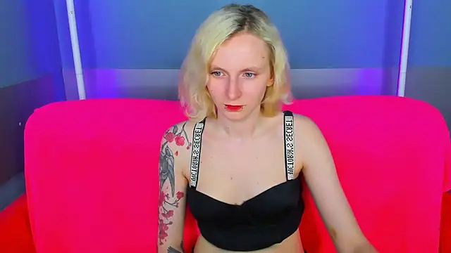 LikiLips' Live XXX Chat