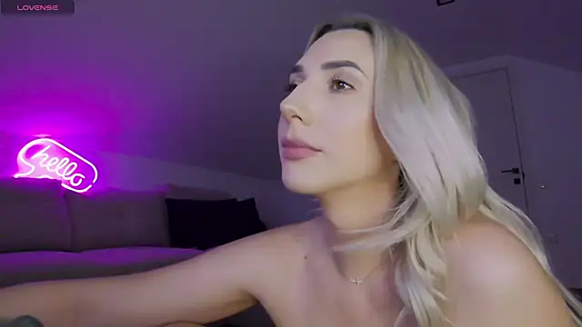 KhloeK Live XXX Chat