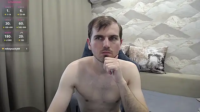 SerzhKorol1 Adlı Modelin Web Kamerası Şovu