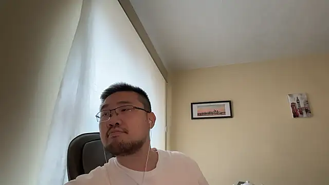 jasonryu2025 Adlı Modelin Canlı XXX Sohbeti