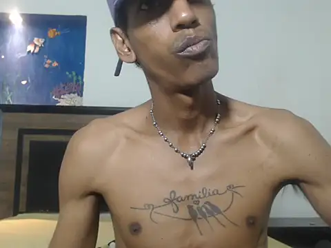 Show modela AlbertBigCock na web-kameri