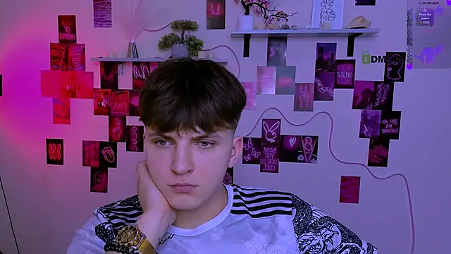 travis_wolf_ 现场XXX聊天