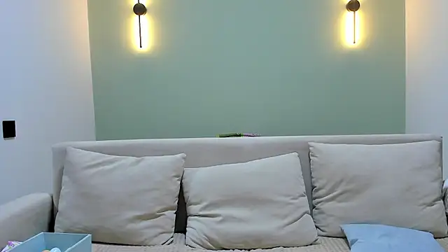 ToraMika: онлайн-секс-чат