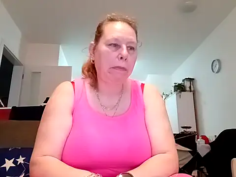 Chat XXX en directo de Jahudka47