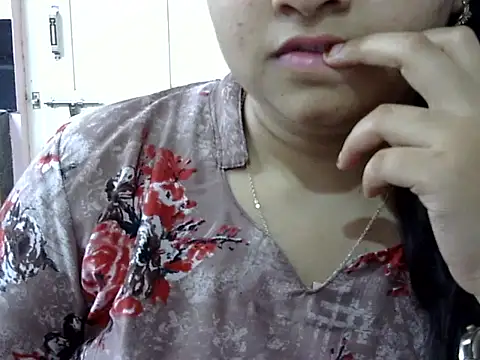 Cute_Aliyaa Live XXX-chat