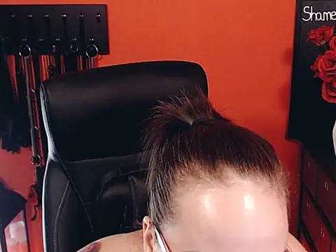 _MissJaneWarren_'s Live XXX Chat