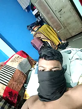 desierviceboy Adlı Modelin Canlı XXX Sohbeti