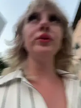 Živý XXX chat RonnieKiss