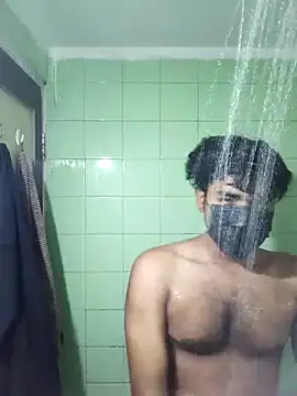 kriZ08 Adlı Modelin Web Kamerası Şovu