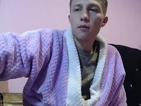 Cronos_Hot_8 élő XXX-chatje