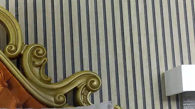 Chat +18 de CarolinaBlair ao vivo