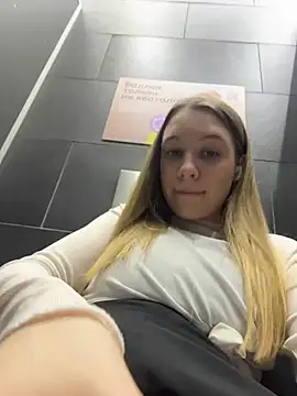 SashaCattのライブXXXチャット