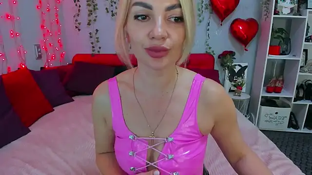 Chat +18 de LunaBellucci ao vivo