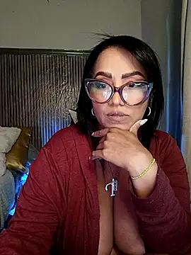 Yameil Live XXX-chat