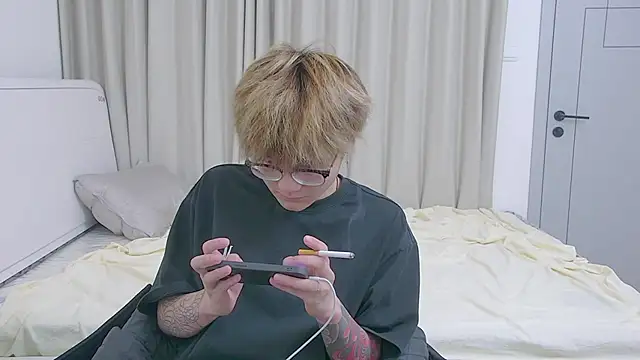 KK-cuteboy's Webcam Show